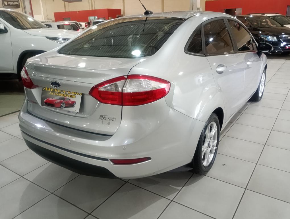 FORD Fiesta Sedan - Foto