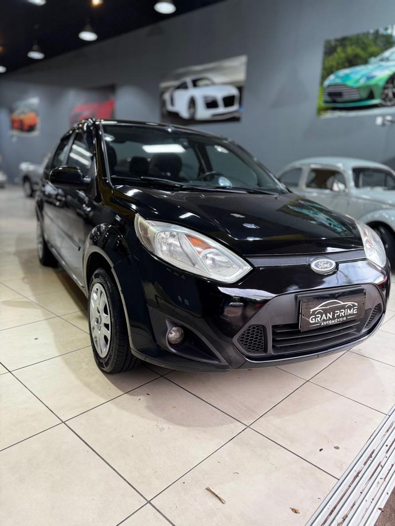 FORD Fiesta Sedan - Foto