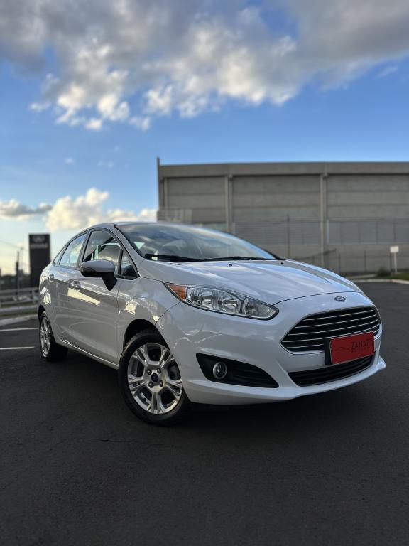 FORD Fiesta Sedan