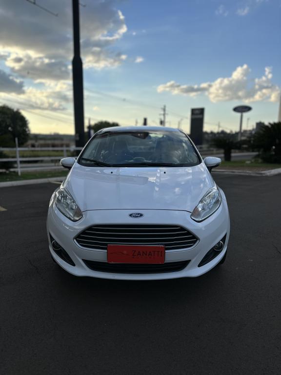 FORD Fiesta Sedan - Foto
