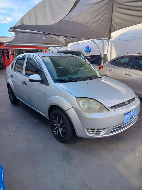 FORD Fiesta Sedan - Foto