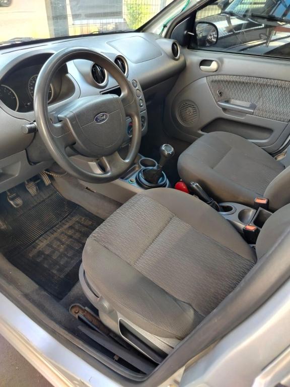 FORD Fiesta Sedan - Foto