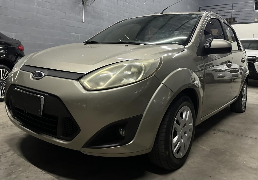 FORD Fiesta Sedan - Foto
