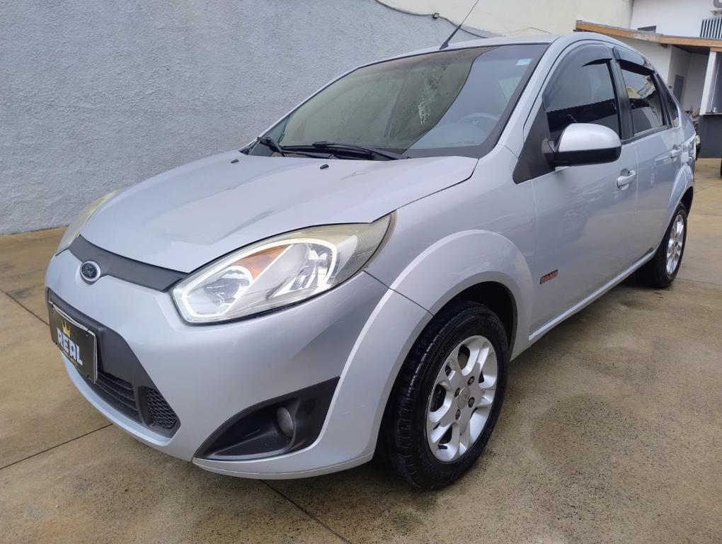 FORD Fiesta Sedan - Foto