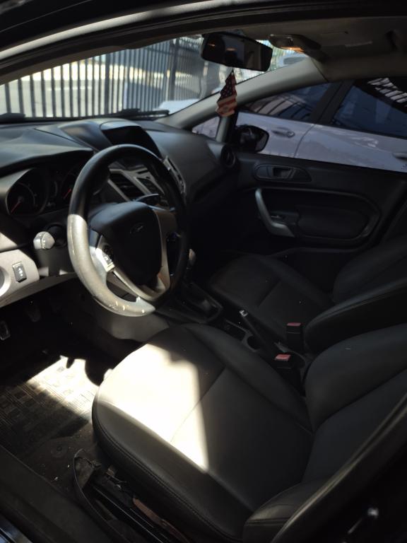 FORD Fiesta Sedan - Foto