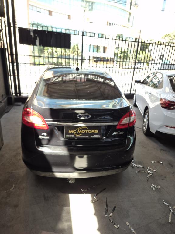 FORD Fiesta Sedan - Foto