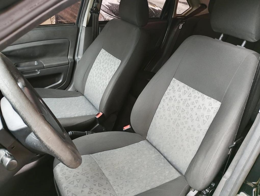 FORD Fiesta Sedan - Foto