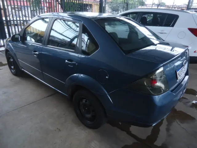 FORD Fiesta Sedan - Foto