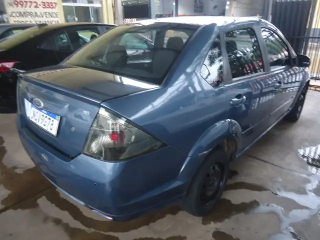 FORD Fiesta Sedan - Foto