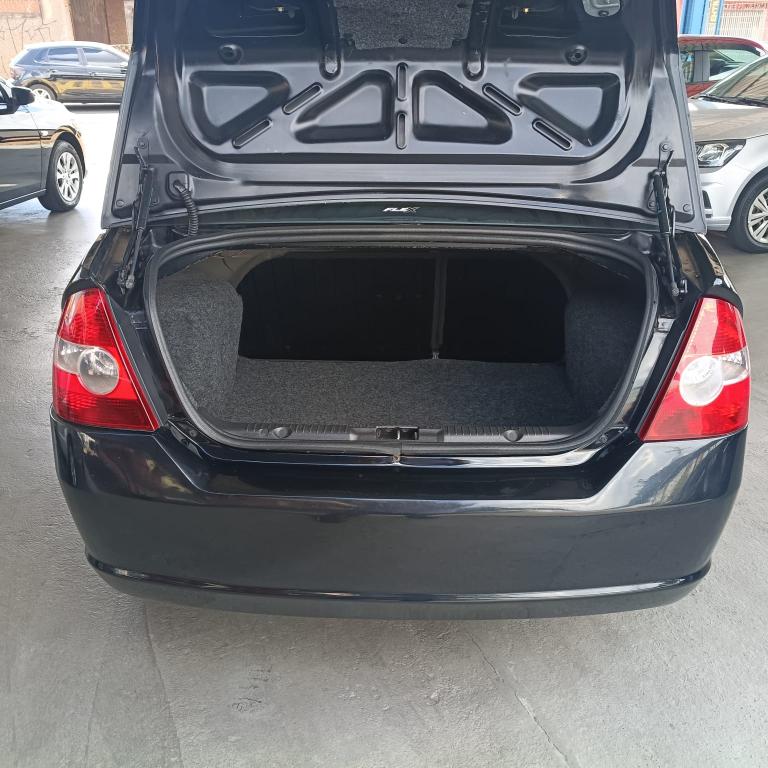 FORD Fiesta Sedan - Foto