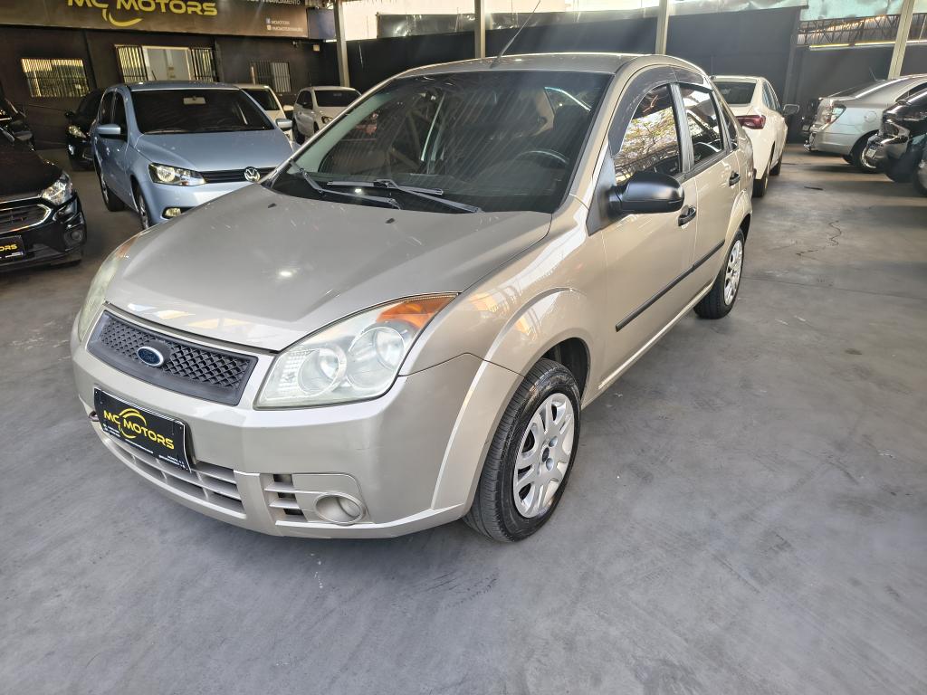 FORD Fiesta Sedan