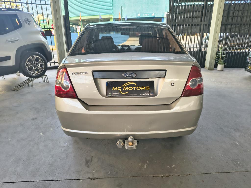FORD Fiesta Sedan - Foto
