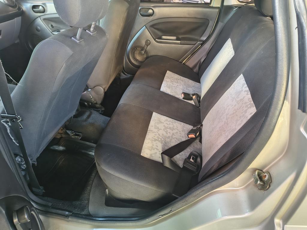 FORD Fiesta Sedan - Foto