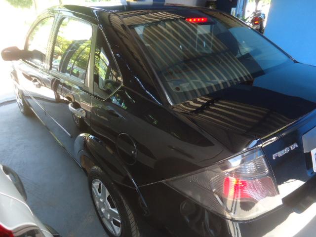 FORD Fiesta Sedan - Foto