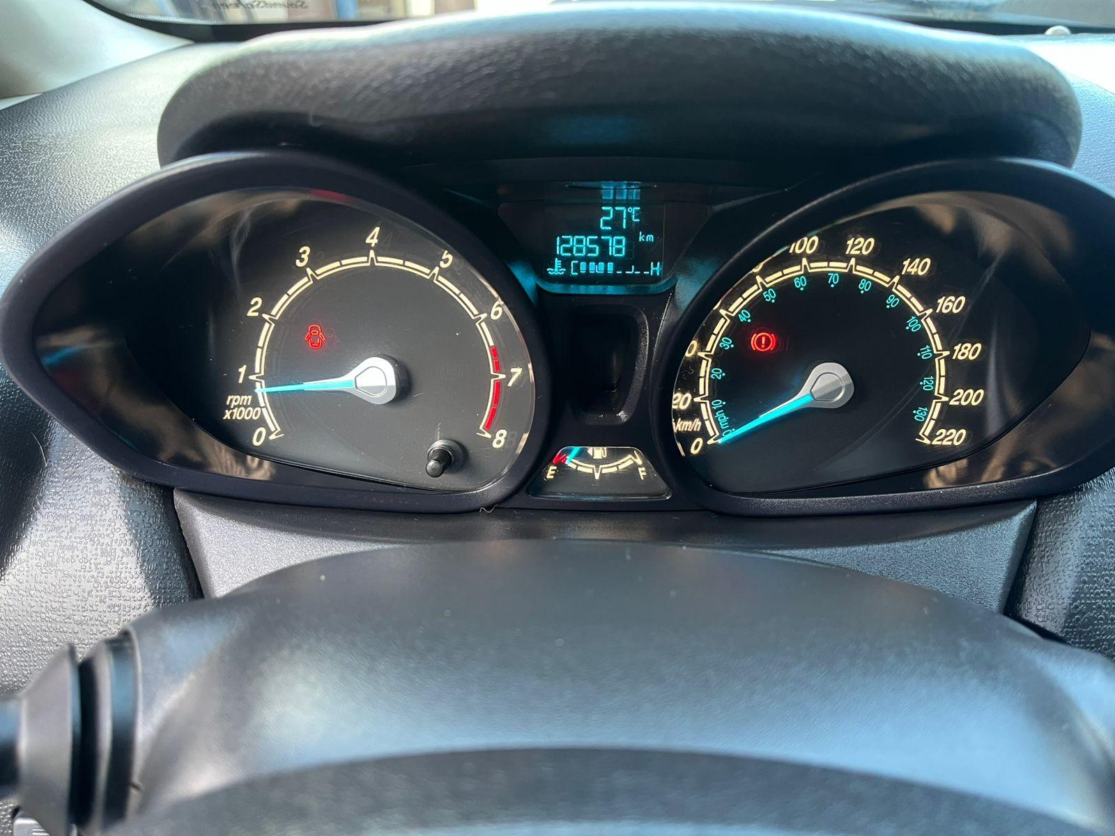 FORD Fiesta Sedan - Foto