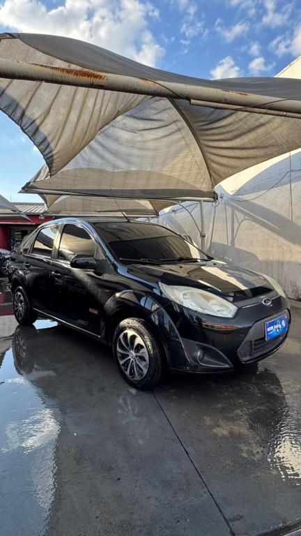 FORD Fiesta Sedan - Foto