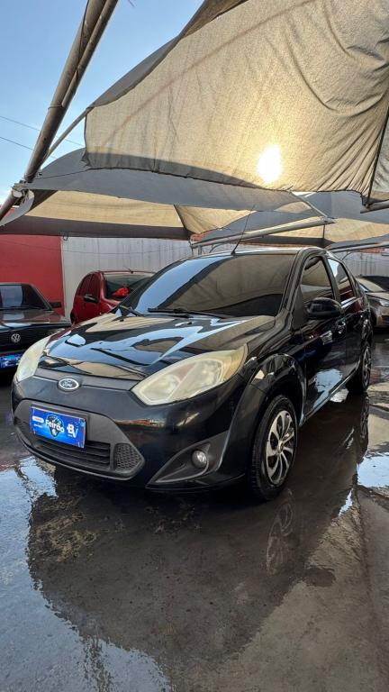 FORD Fiesta Sedan - Foto