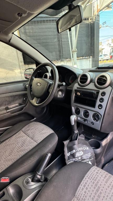 FORD Fiesta Sedan - Foto