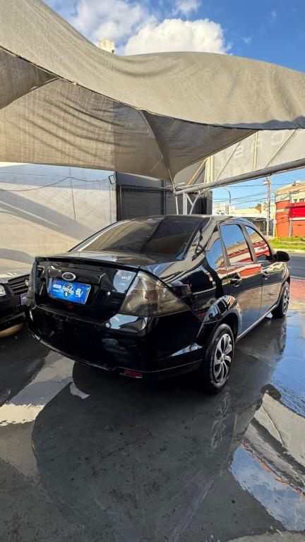 FORD Fiesta Sedan - Foto
