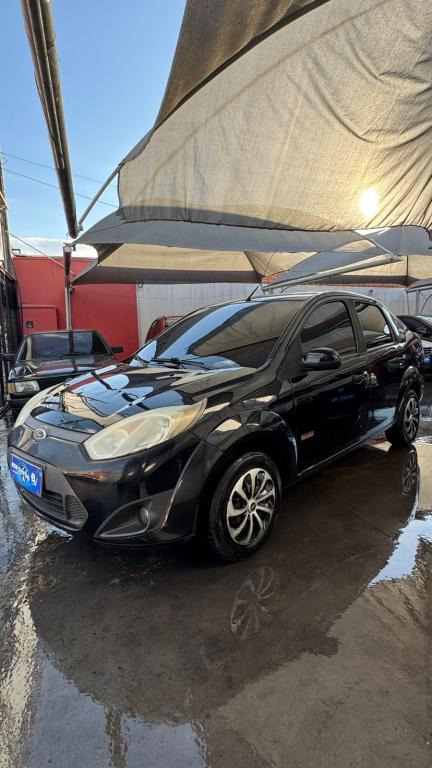 FORD Fiesta Sedan - Foto