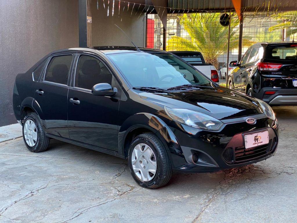 FORD Fiesta Sedan
