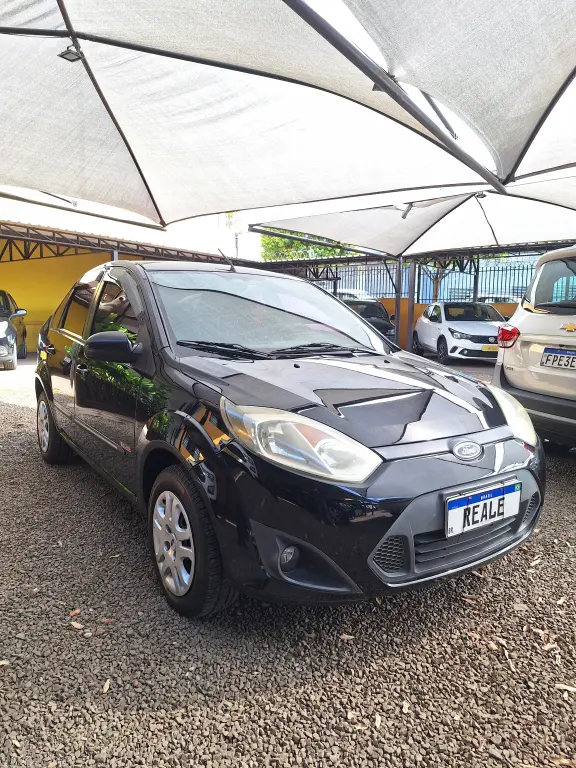 FORD Fiesta Sedan - Foto