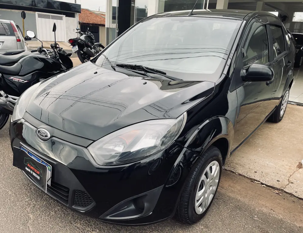 FORD Fiesta Sedan - Foto