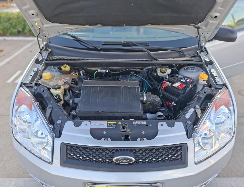 FORD Fiesta Sedan - Foto