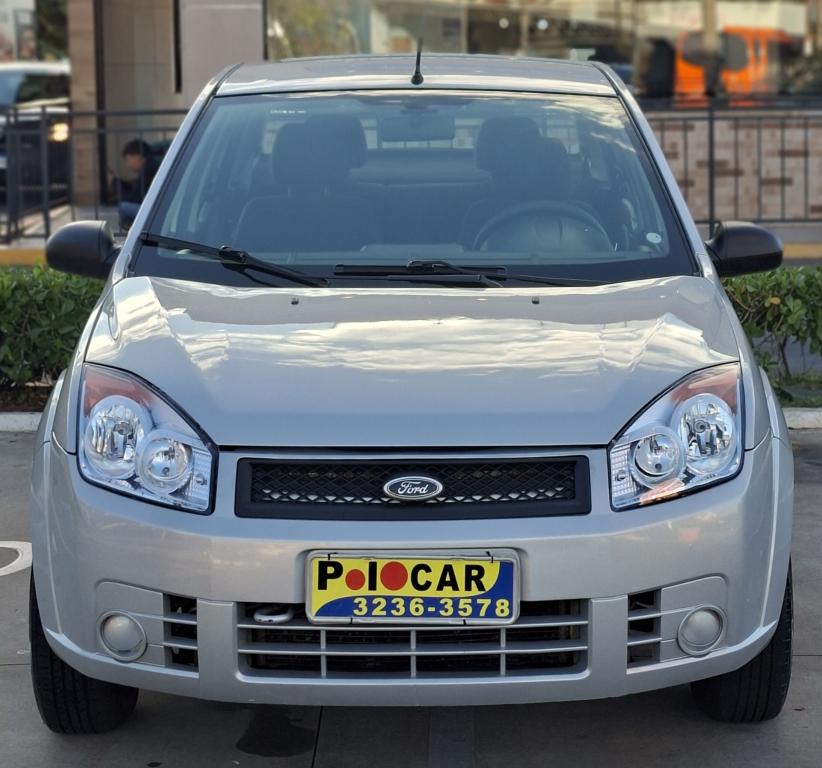 FORD Fiesta Sedan - Foto