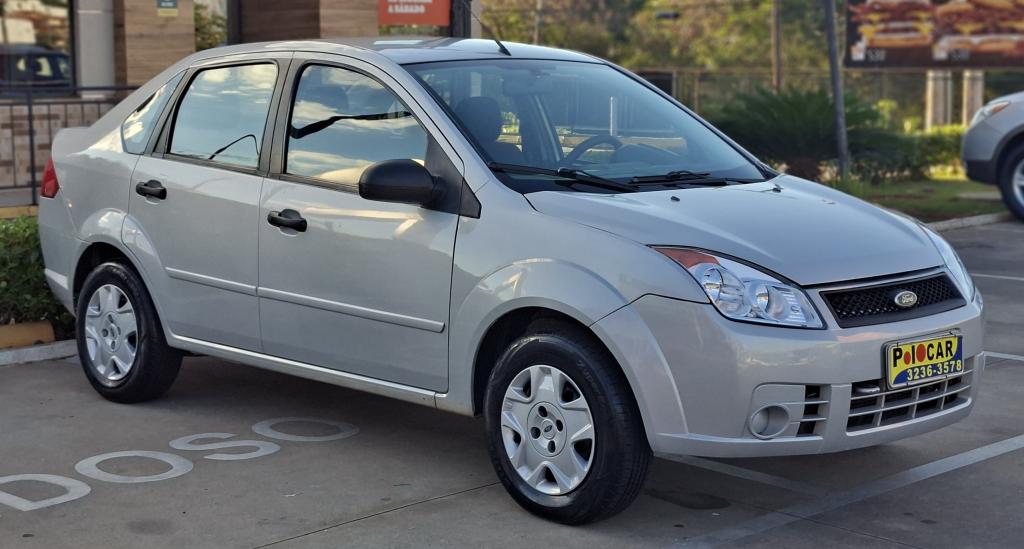 FORD Fiesta Sedan - Foto