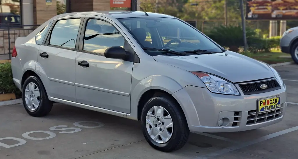 FORD Fiesta Sedan - Foto