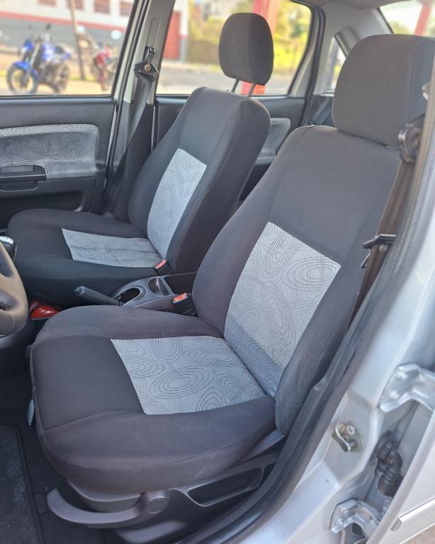 FORD Fiesta Sedan - Foto