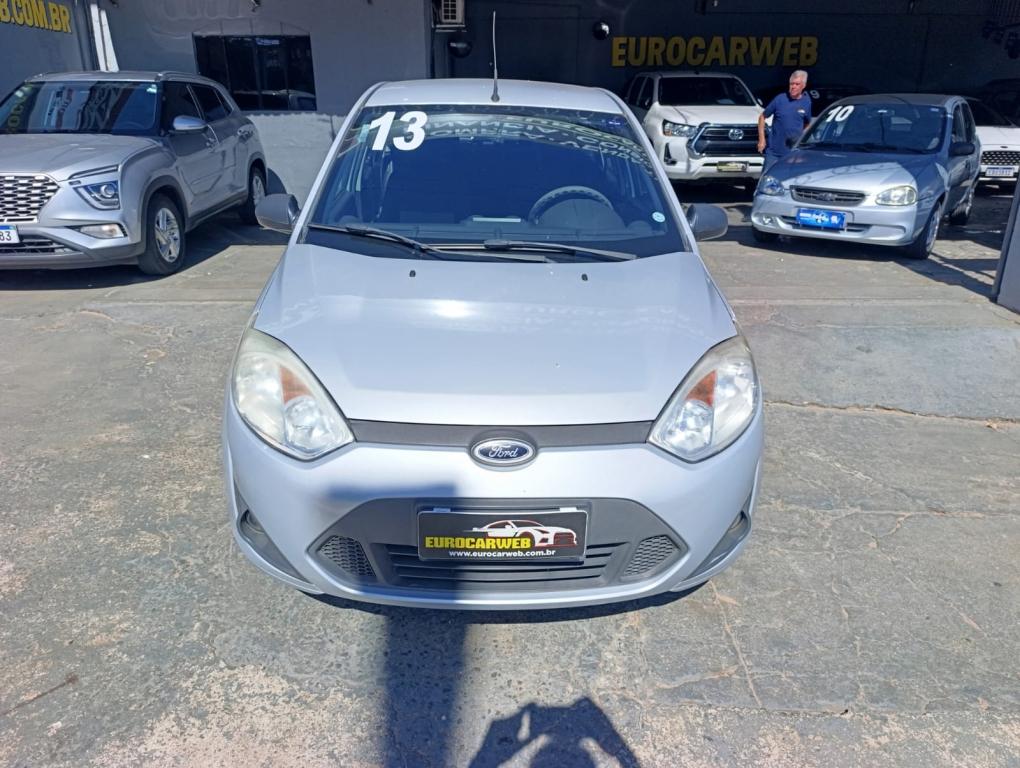 FORD Fiesta Sedan - Foto