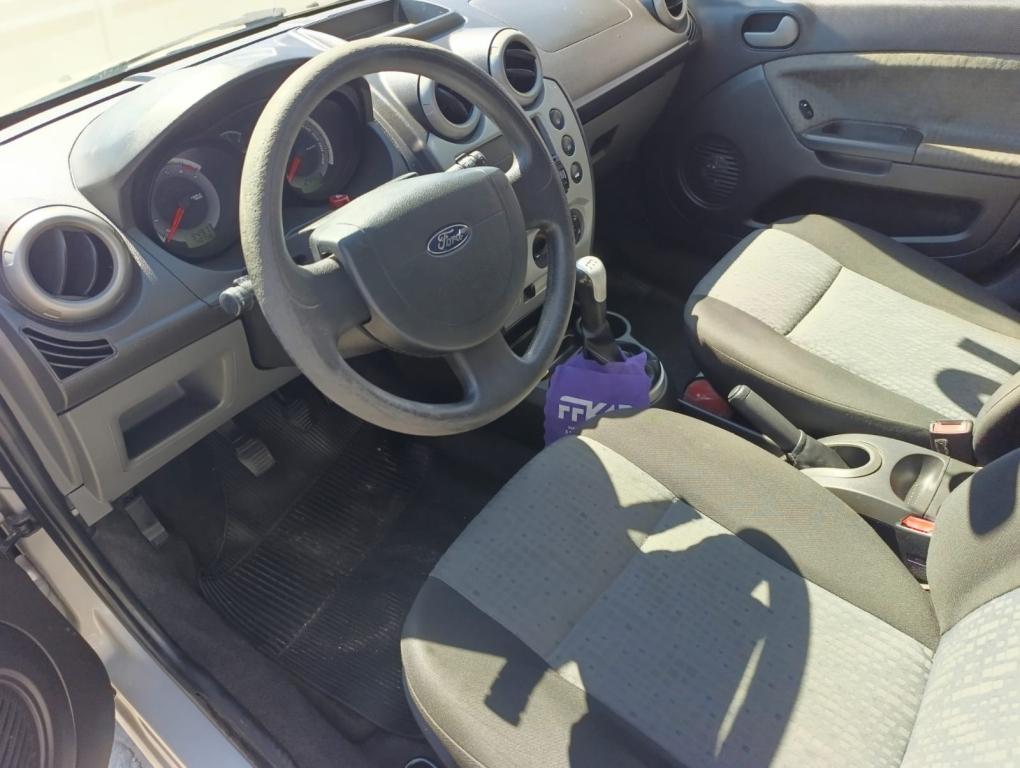 FORD Fiesta Sedan - Foto