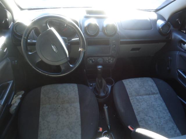 FORD Fiesta Sedan - Foto