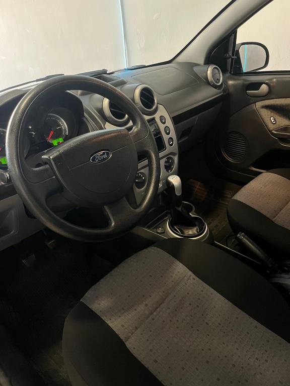 FORD Fiesta Sedan - Foto