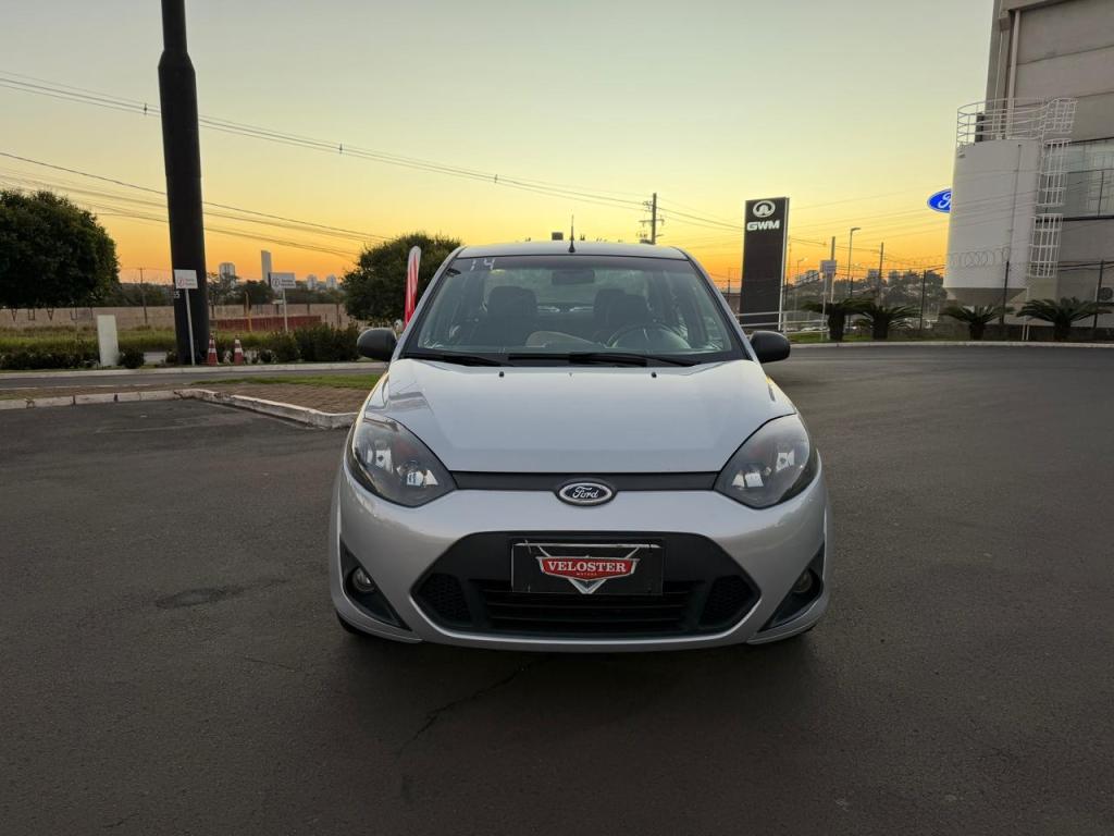 FORD Fiesta Sedan - Foto