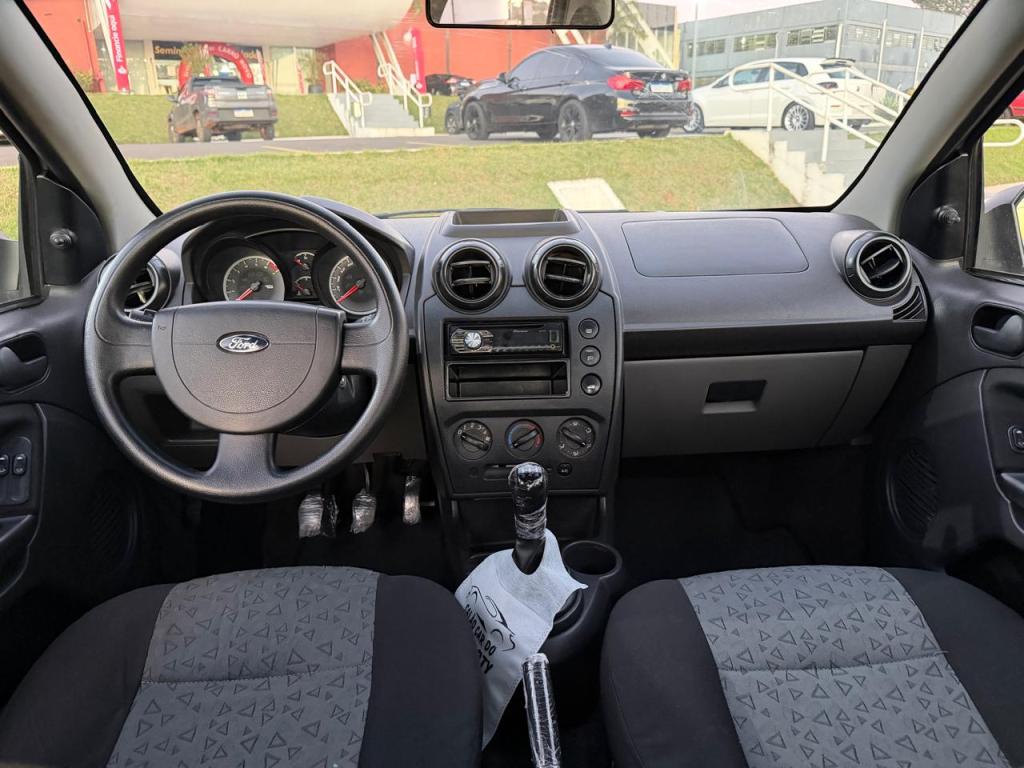 FORD Fiesta Sedan - Foto