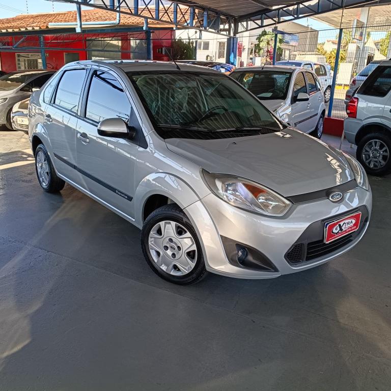 FORD Fiesta Sedan