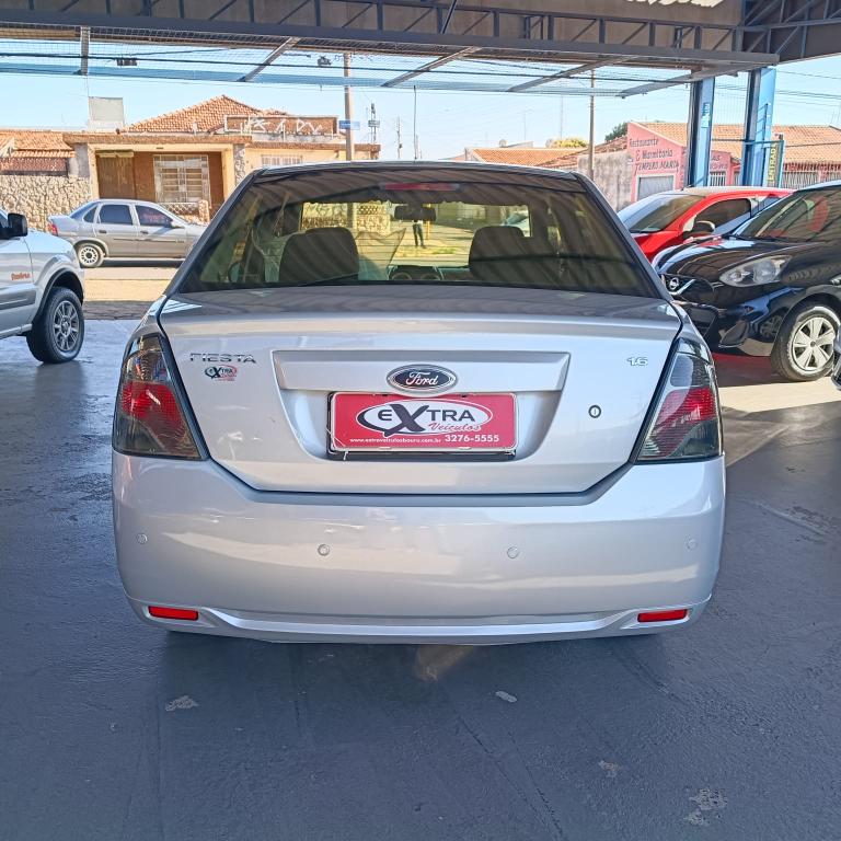FORD Fiesta Sedan - Foto