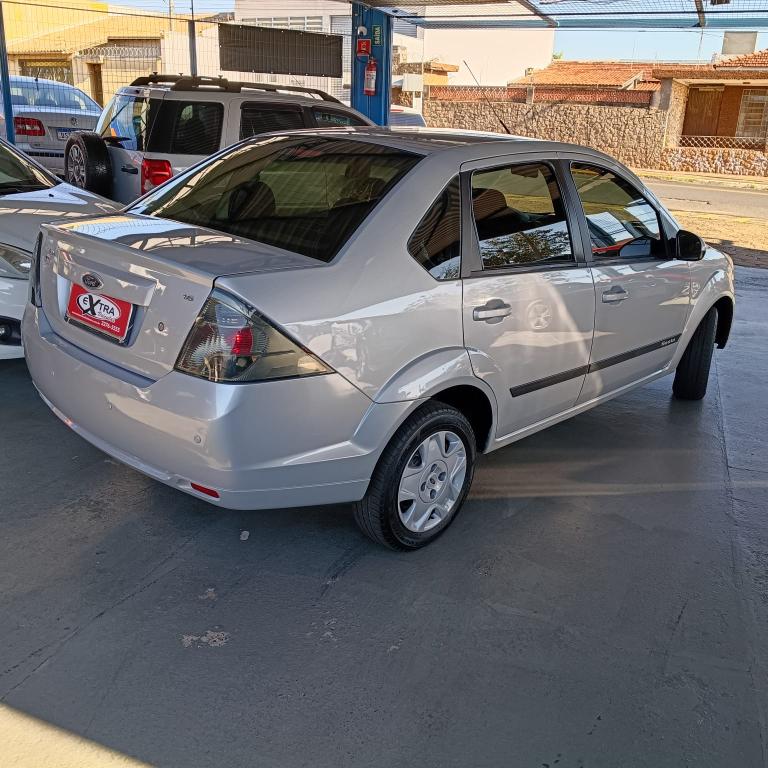 FORD Fiesta Sedan - Foto