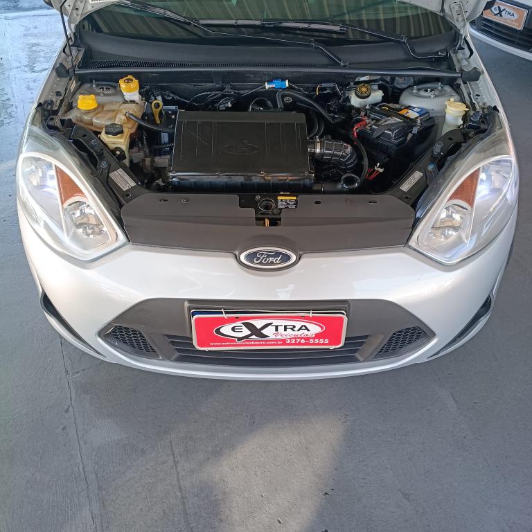 FORD Fiesta Sedan - Foto