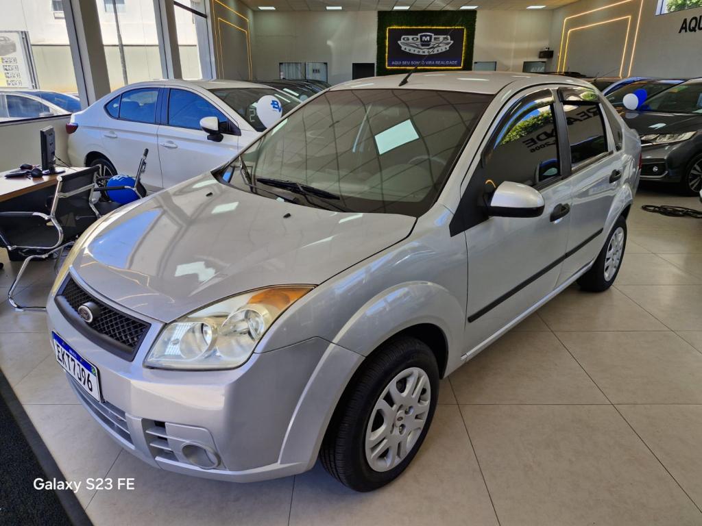 FORD Fiesta Sedan - Foto