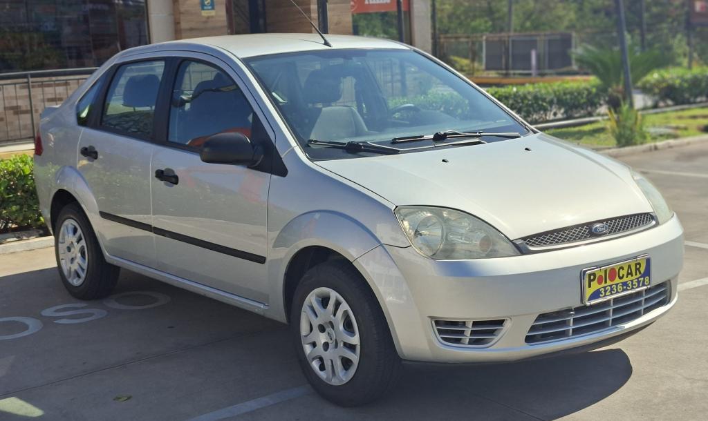 FORD Fiesta Sedan - Foto