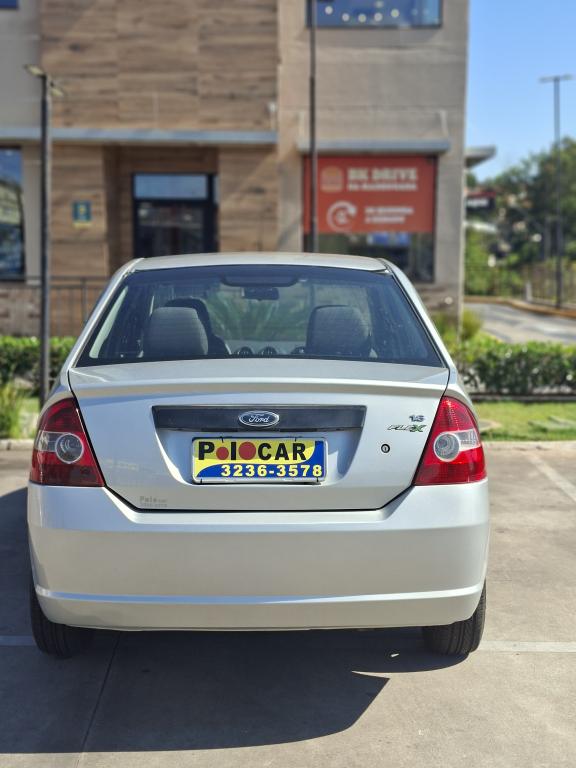 FORD Fiesta Sedan - Foto