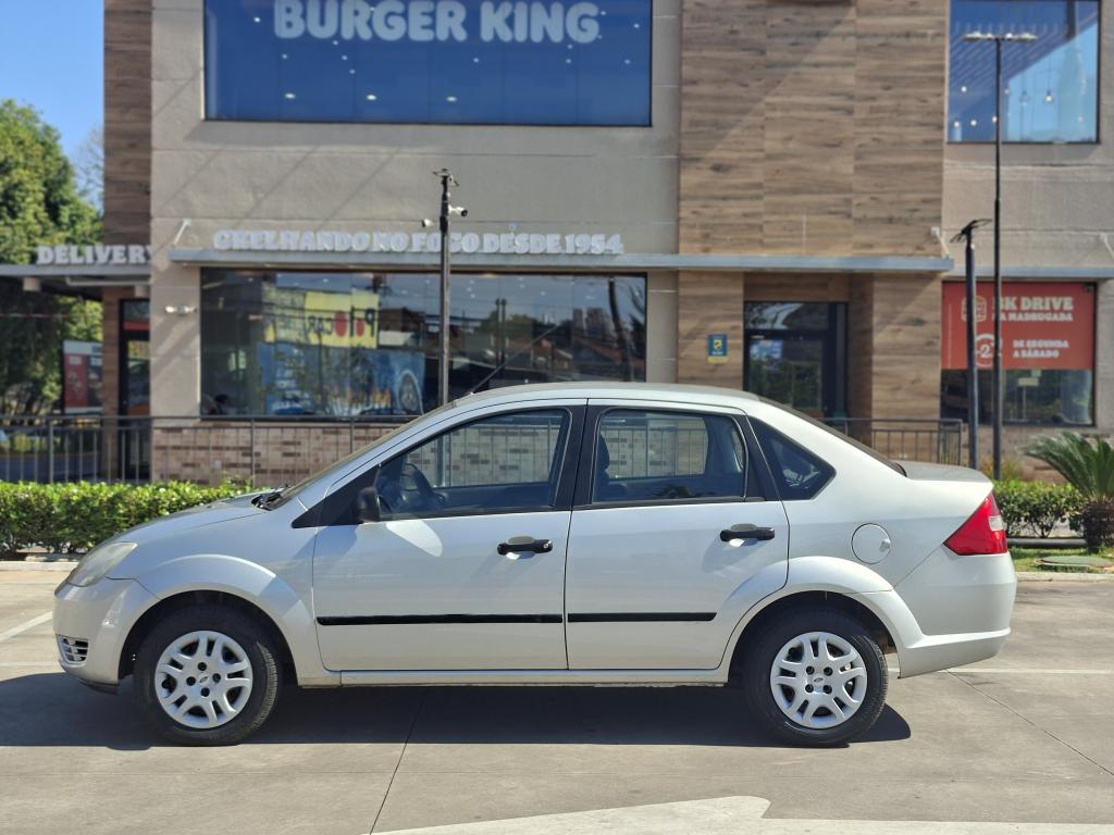 FORD Fiesta Sedan - Foto