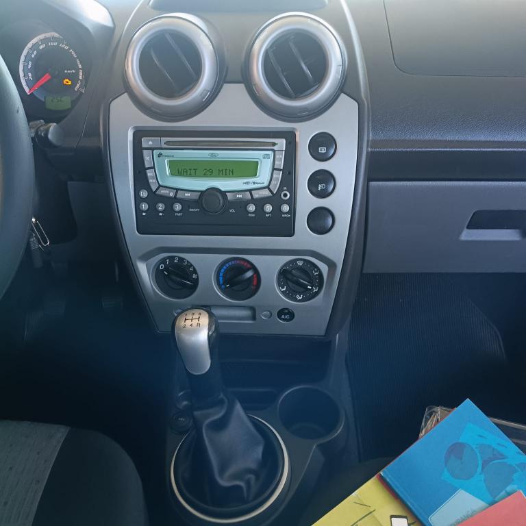 FORD Fiesta Sedan - Foto