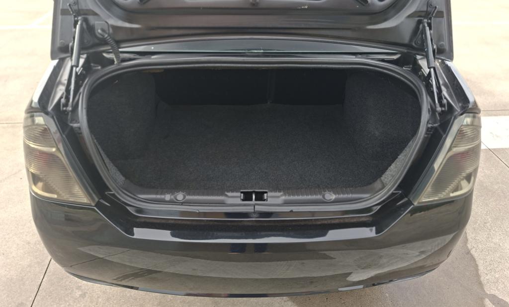 FORD Fiesta Sedan - Foto