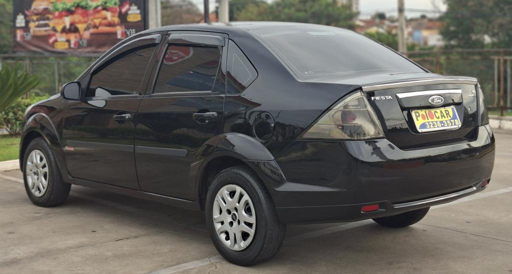 FORD Fiesta Sedan - Foto