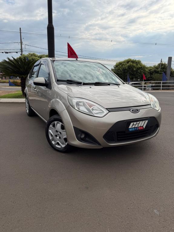 FORD Fiesta Sedan